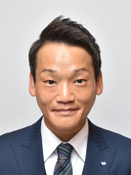 01_森岡　裕介　会長